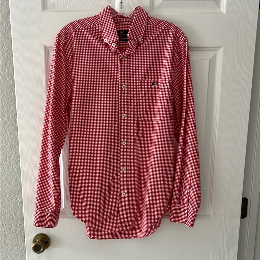 Vineyard Vines Red Casual Button Down Shirt with Relaxed Fit